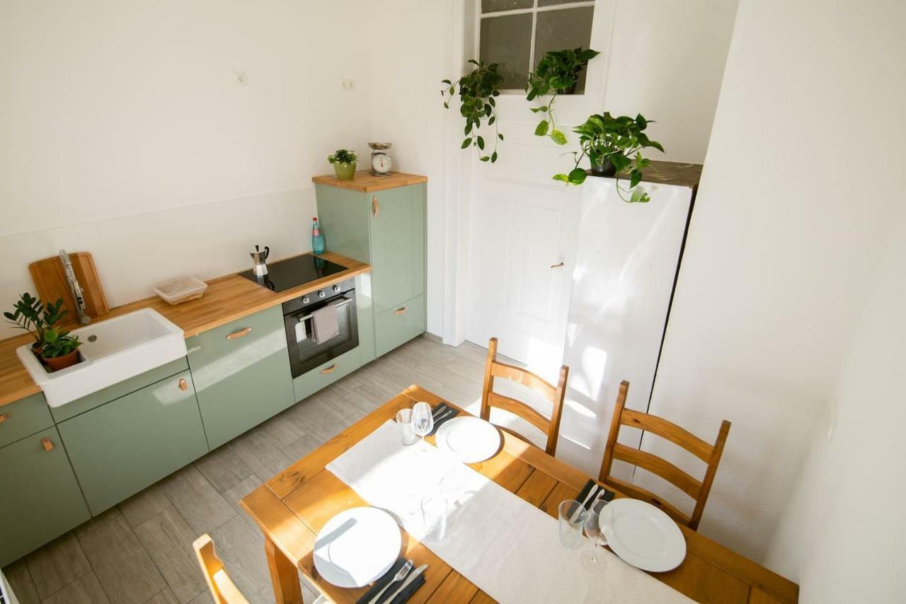 Theleaf - Design Apartment & Cafe Leipzig Bagian luar foto